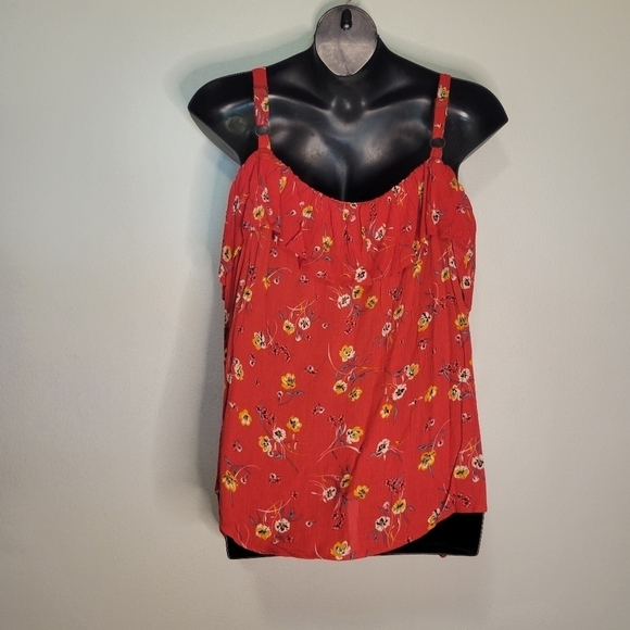 New maurices size 2x red floral off shoulders top - Picture 3 of 7